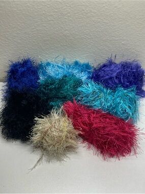394‎ g / 13.4 oz Untagged Fun Fur Multicolor Eyelash Yarn Bundle